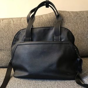 Like New Lulu Lemon Gym Bag - So Many Pockets!